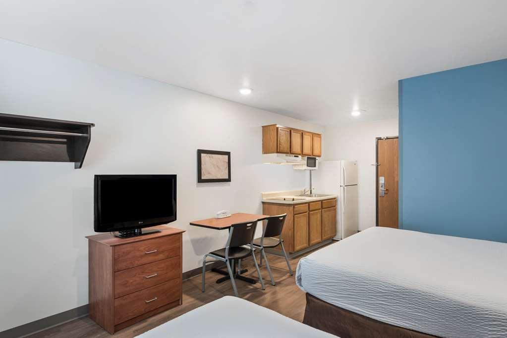 Extended Stay America Select Suites - Orlando - East Zimmer foto